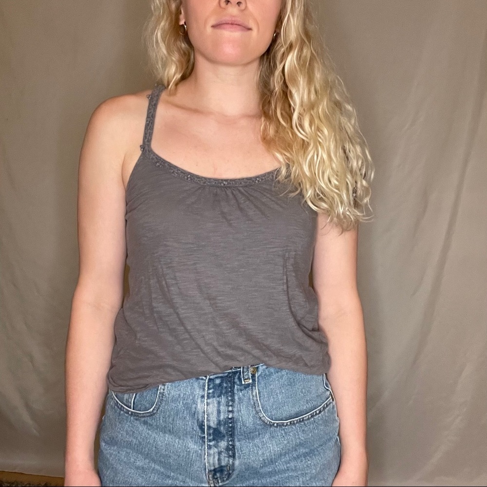 Grey tank top